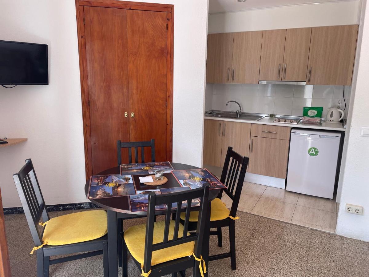 Apartamentos El Sol Tossa de Mar Luaran gambar